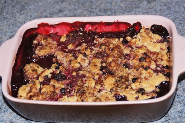 Crumble fruits rouges chocolat blanc