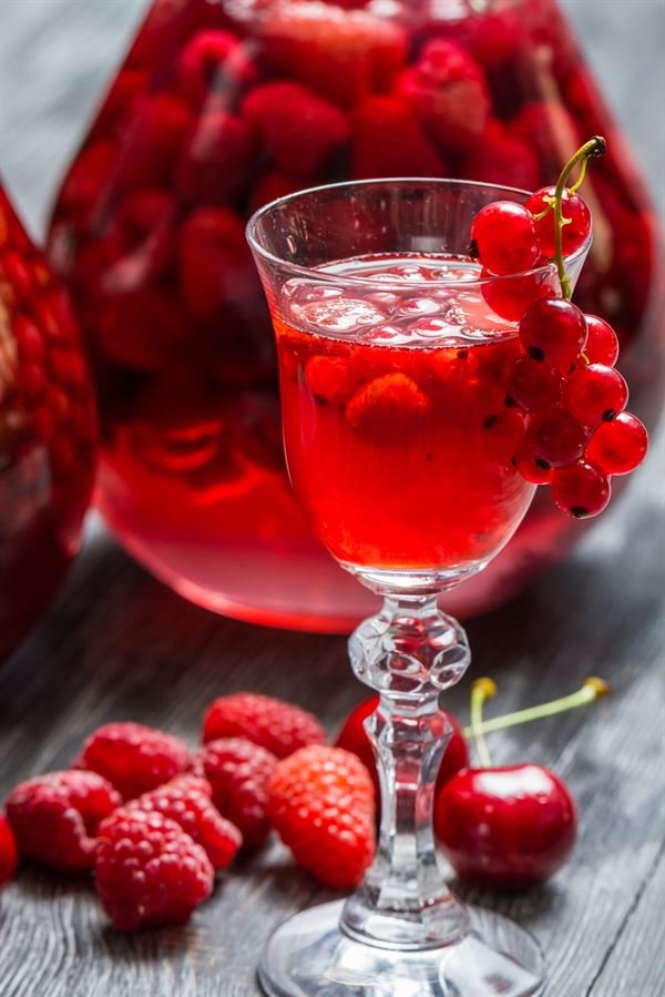 Apéritif aux framboises