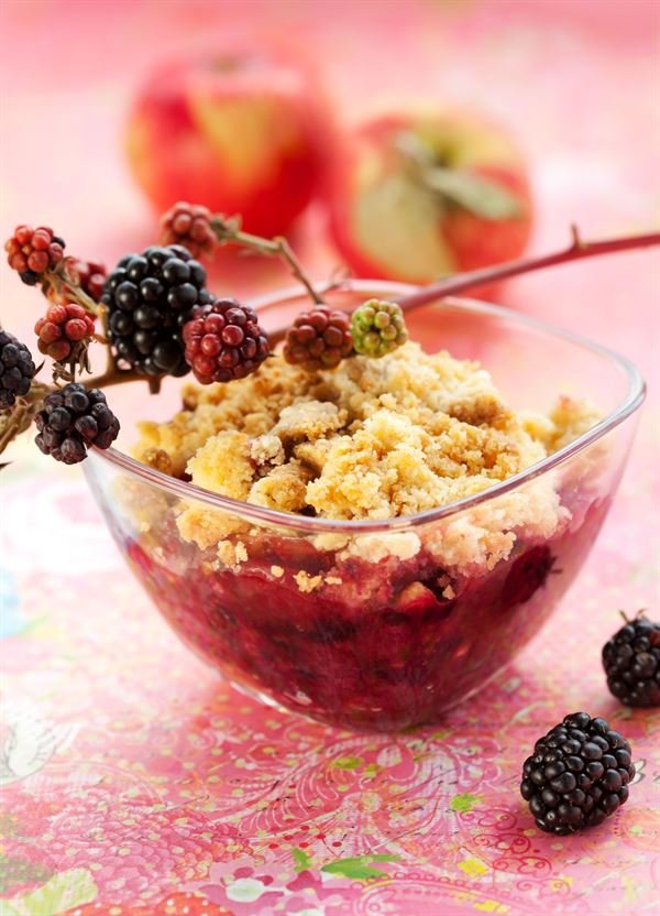 Crumble aux mûres et au miel