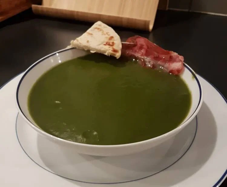 Soupe aux épinards et patate douce