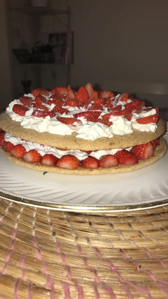 Dacquoise à la fraise