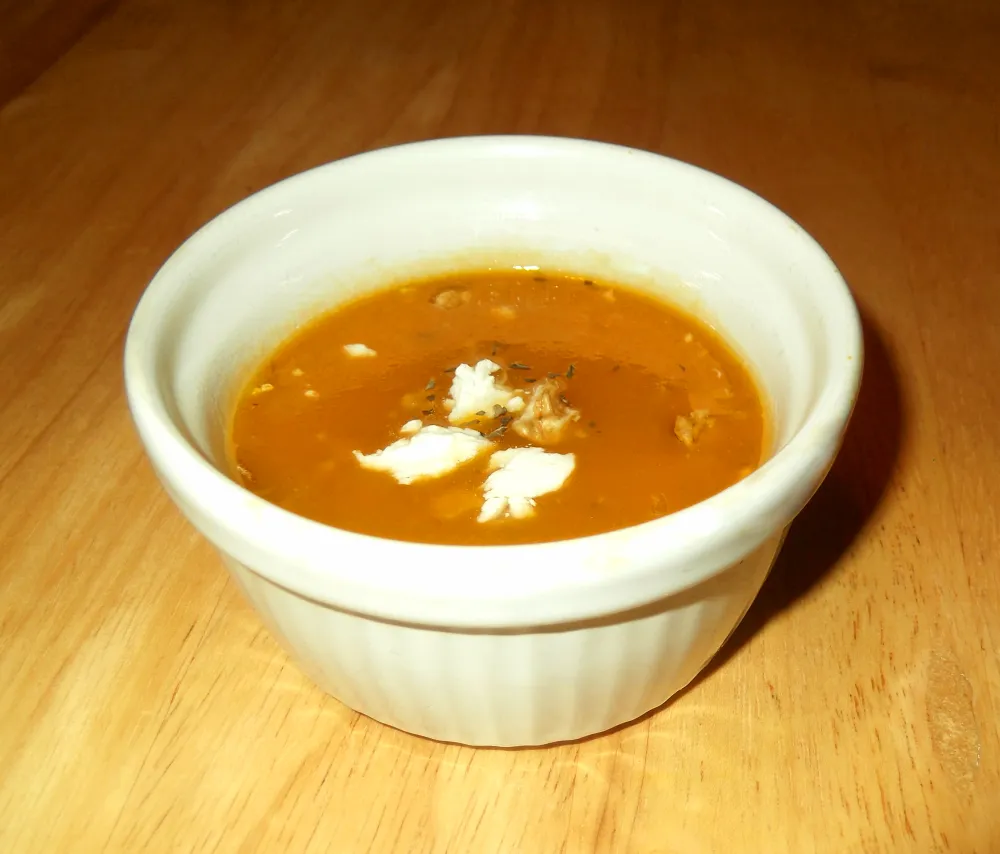 Velouté de butternut au chèvre et au basilic