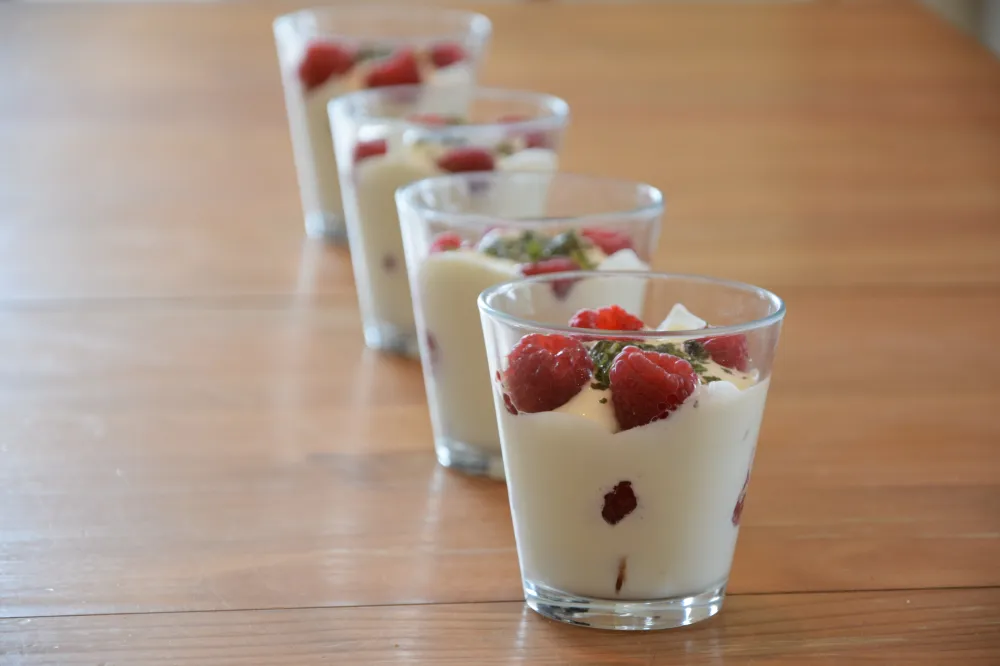 Verrine à la Framboise sur crème vanille-citron