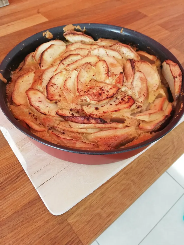 Gâteau aux pommes à lancienne