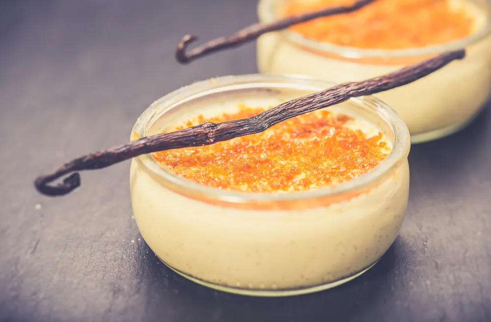 Crème brûlée à la vanille simple