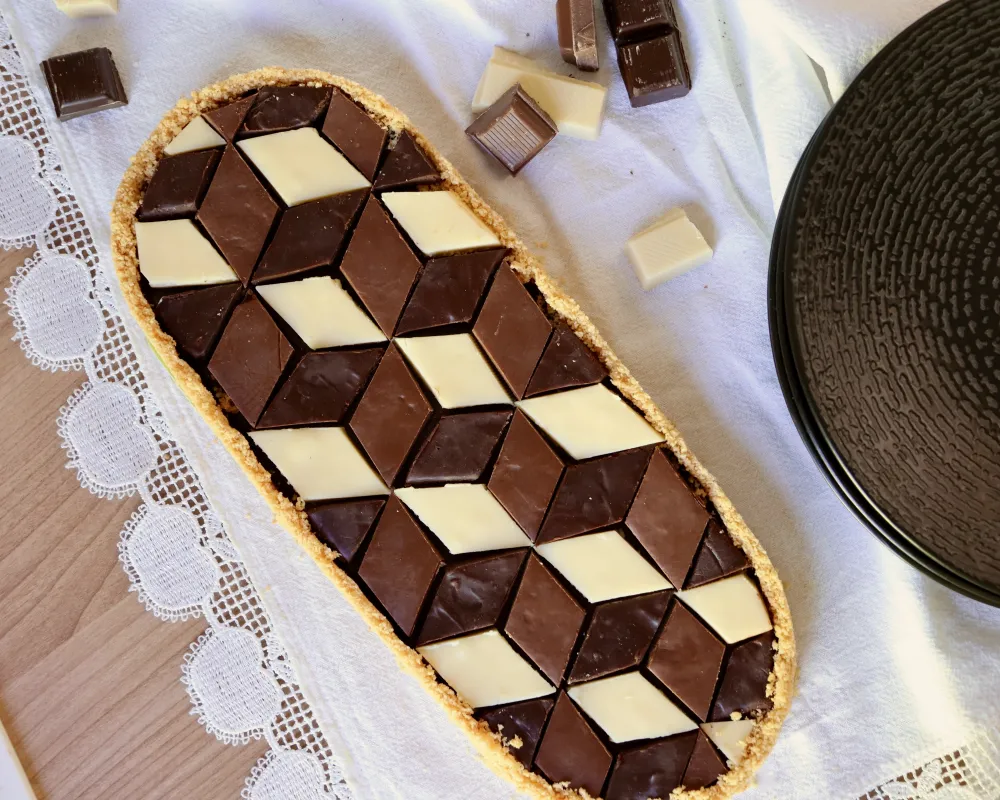 Tarte géométrique aux trois chocolats (sans four)