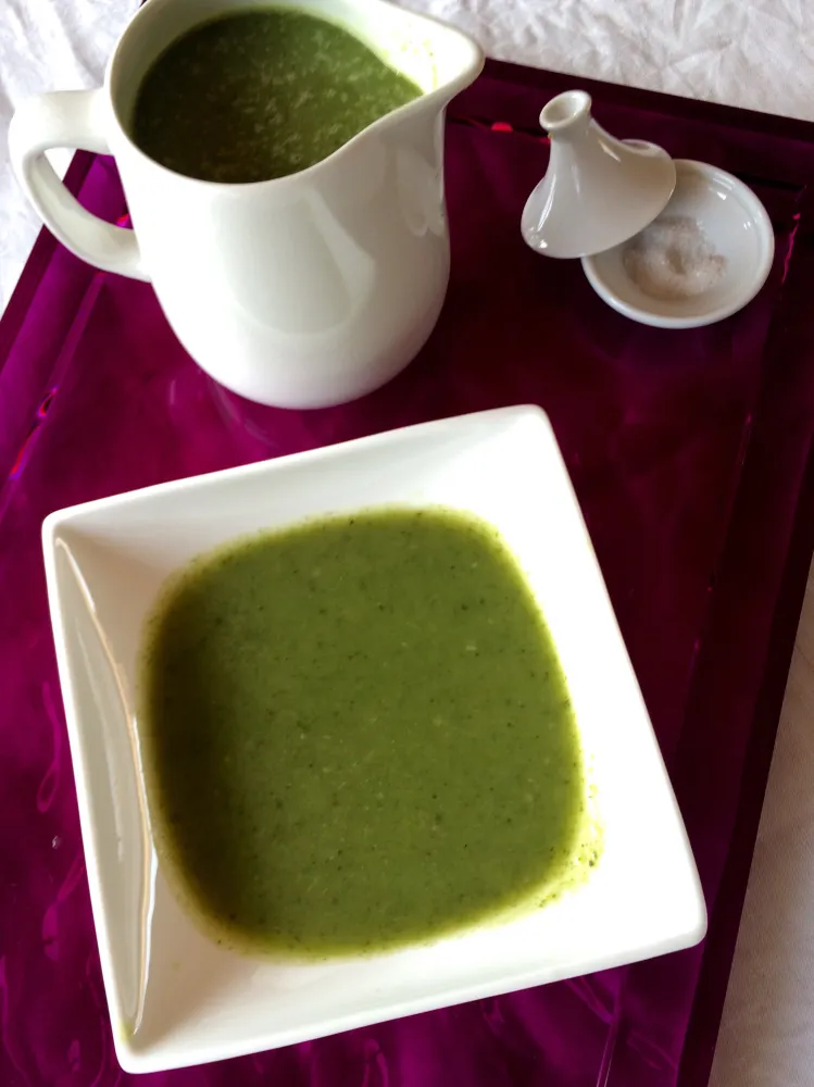 Soupe aux fanes de radis sans pomme de terre