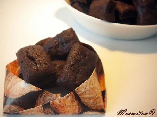 Tout petits financiers chocolat noir et noix