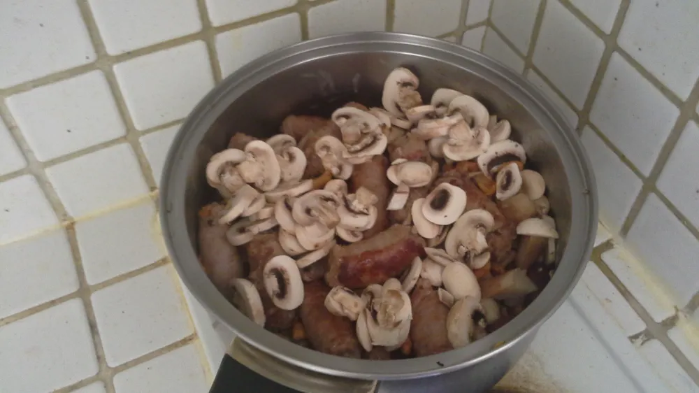 Saucisses aux champignons