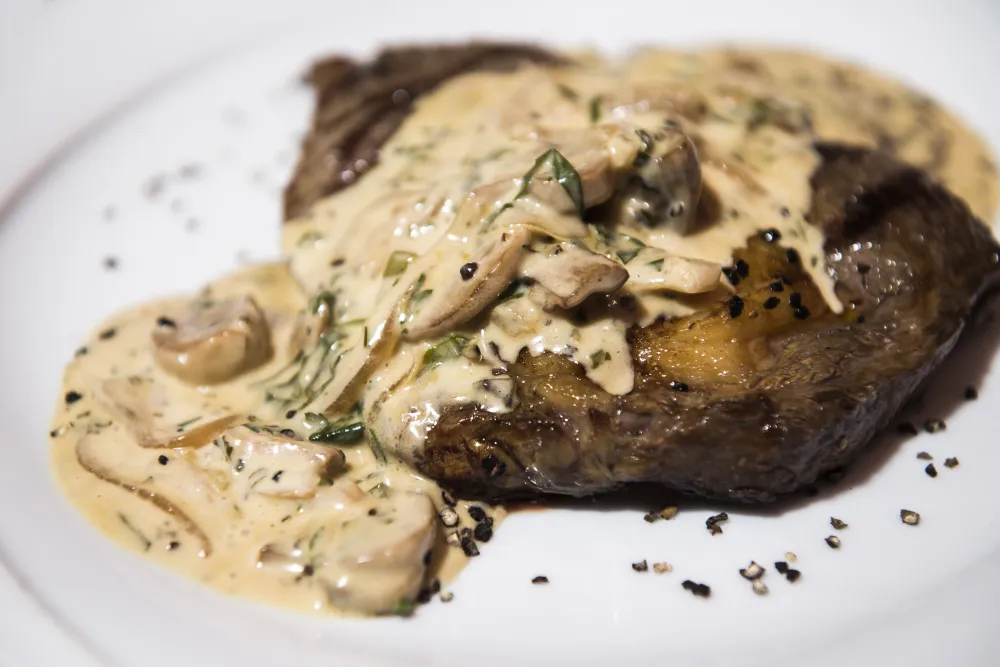 Rôti de veau en cocotte aux champignons au Cooking Chef