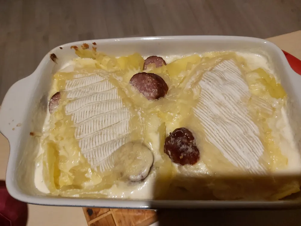 Tartiflette revisitée à la saucisse de Morteau