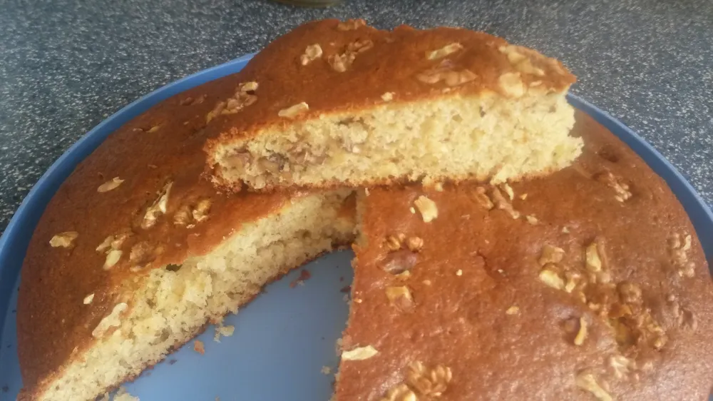 Gâteau au yaourt aux noix