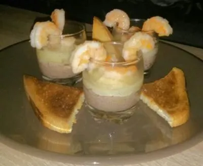 Verrines thon, mayonnaise maison et crevettes à lail