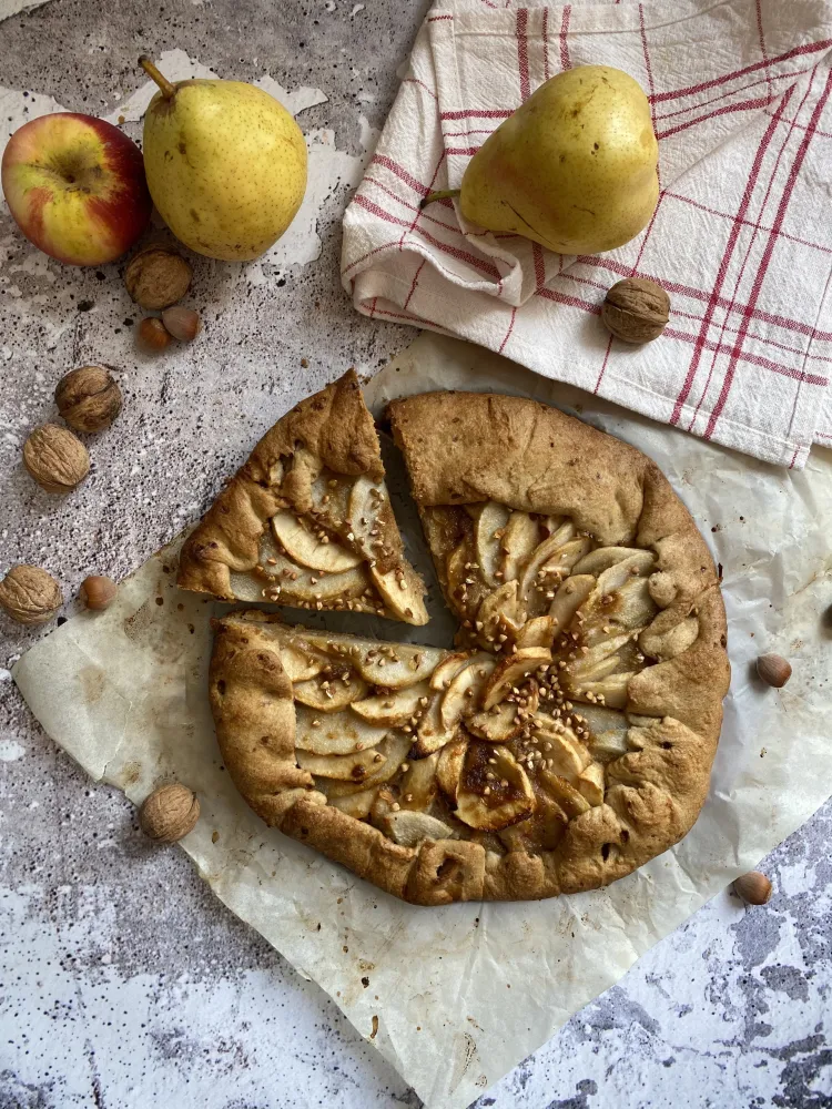 Tarte rustique pommes poires et sarrasin grillé