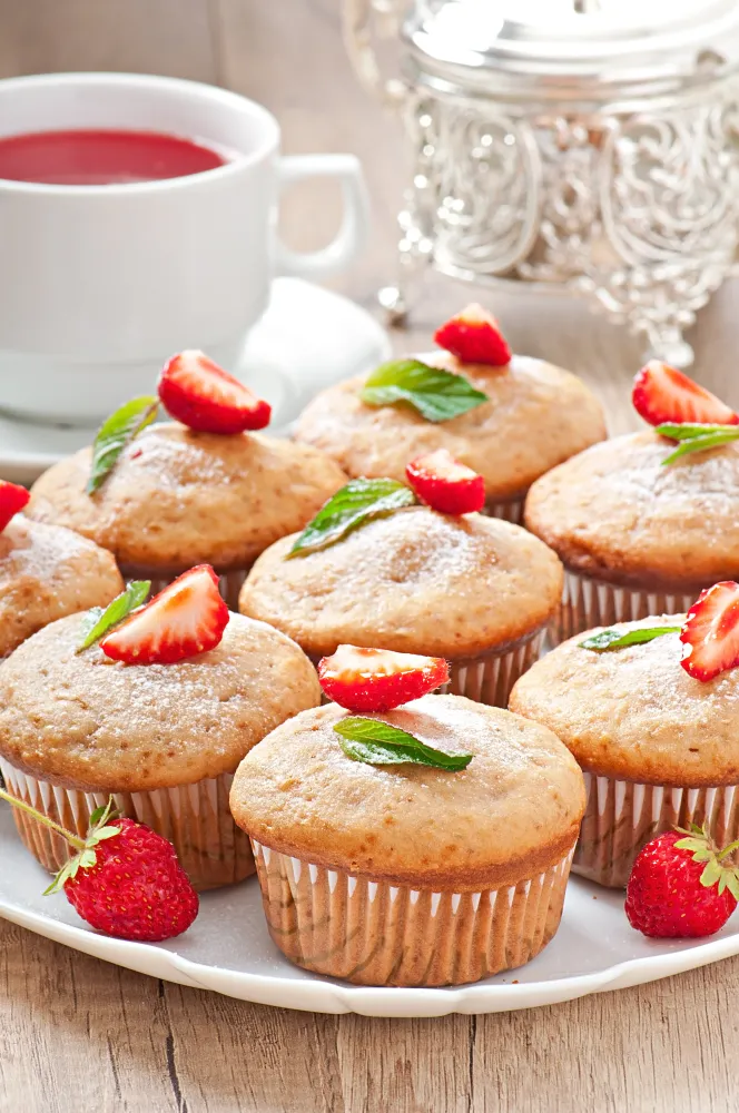 Muffin fraises et éclats de nougatine