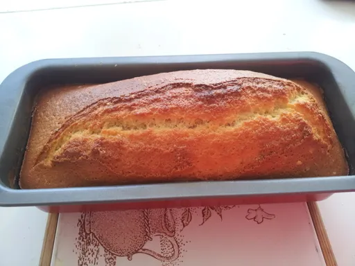 Cake (sucré) au vin blanc