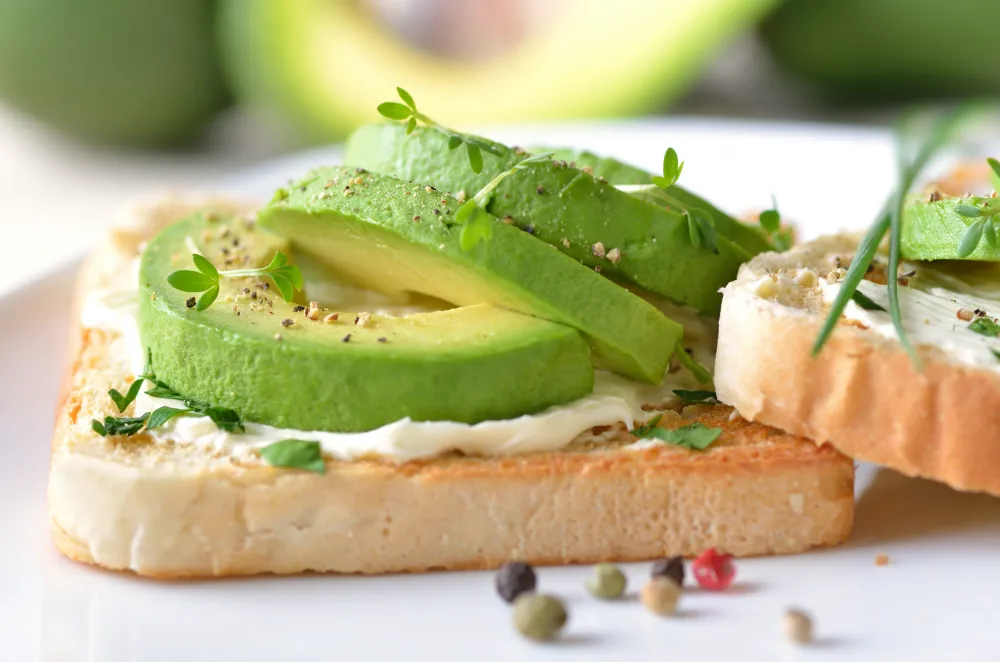 Tartine chaude avocat ricotta