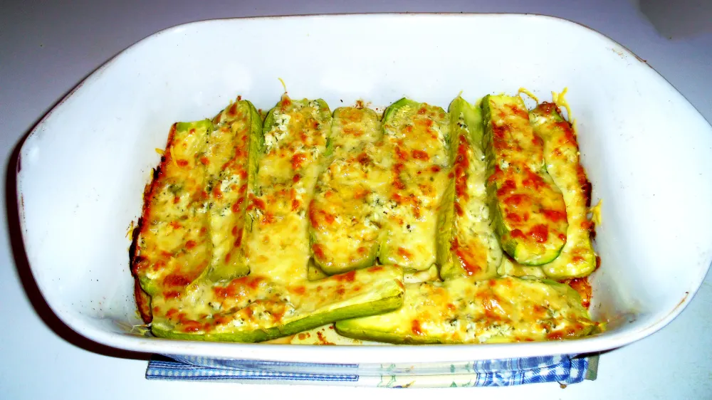 Courgettes farcies à la ricotta et au comté