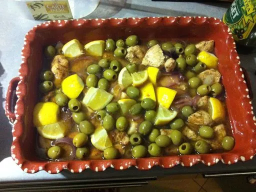 Poulet aux olives, au citron et aux épices