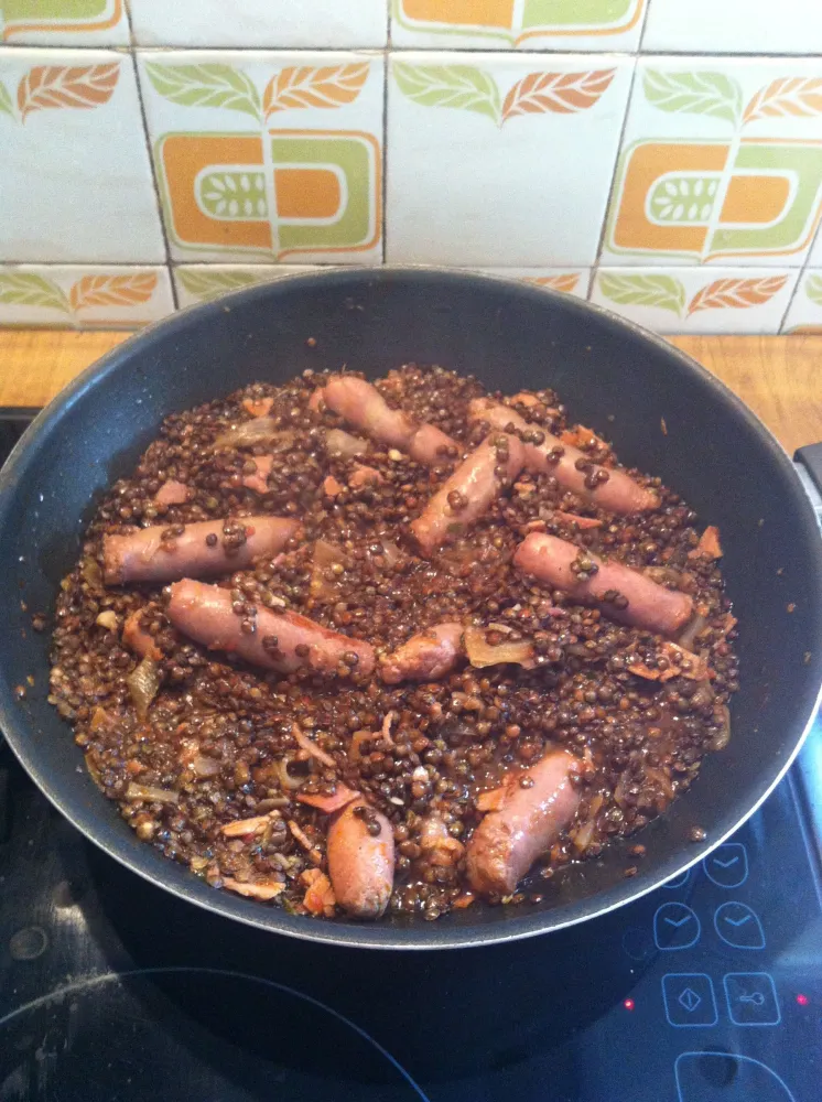 Lentilles aux chipolatas et lardons