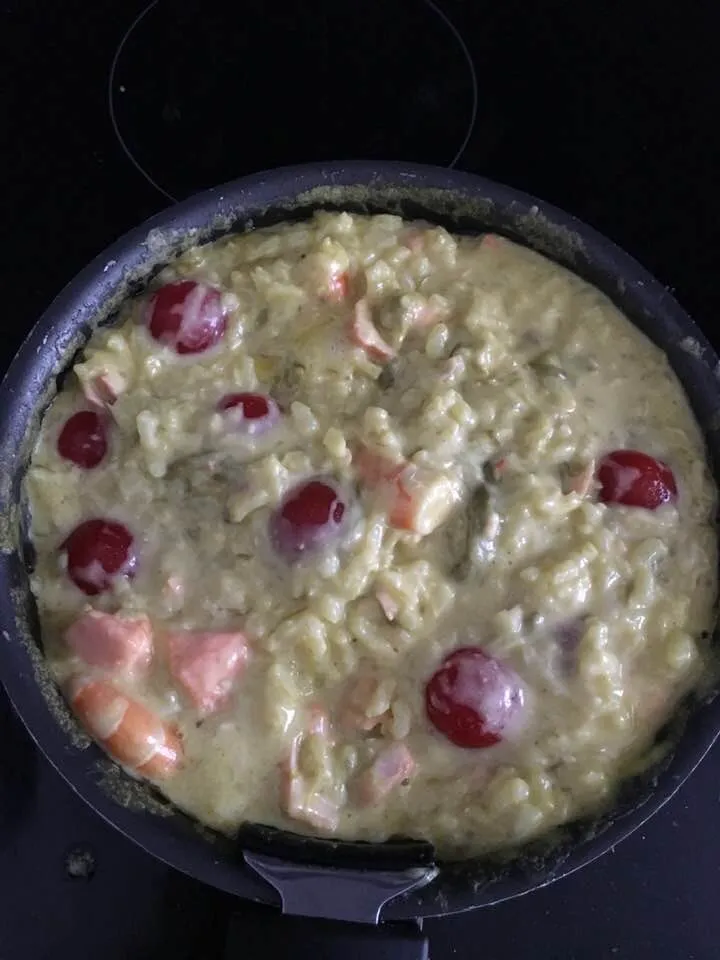 Risotto de saumon et crevettes à la crème au safran