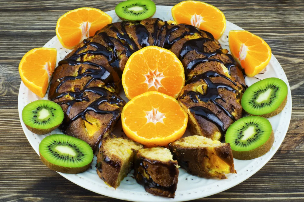 Savarin délicieux aux fruits exotiques