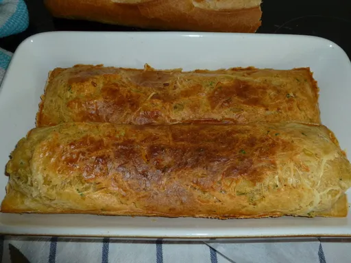 Cake au thon, à la tomate et à loignion