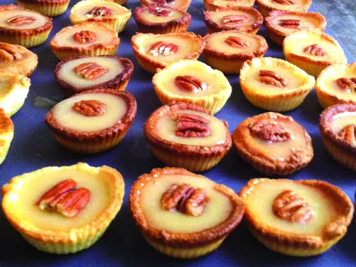 Tartelettes caramel au beurre salé et noix de pécan