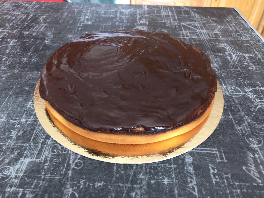 Gâteau aux amandes, nappage chocolat