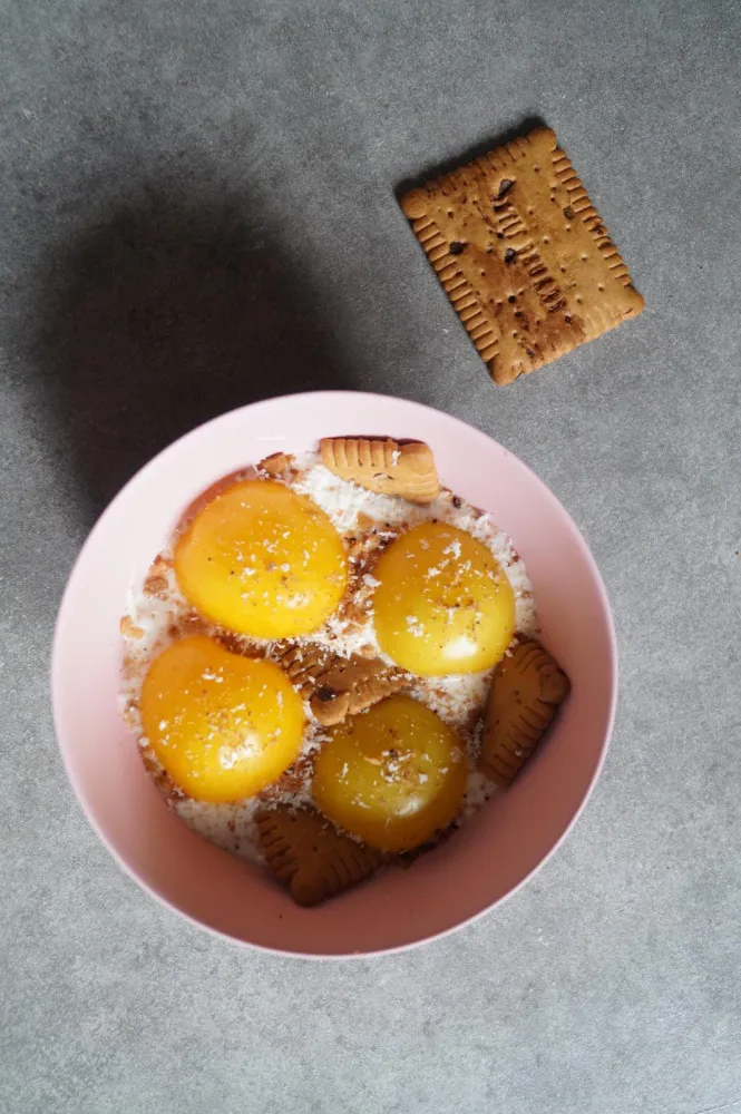 Porridge aux prunes et petits beurres