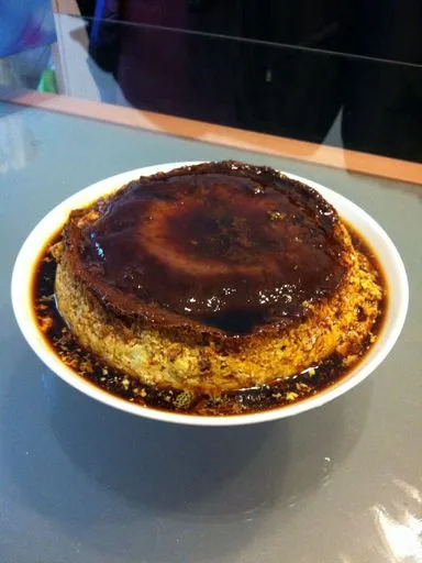 Crème caramel renversée