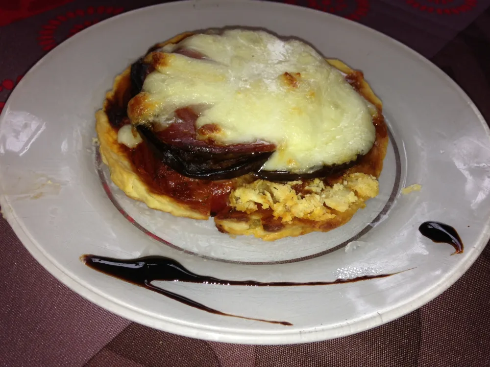 Tartelettes tomates aubergines coppa et mozzarella