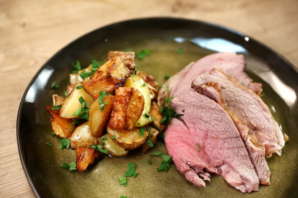 Gigot dagneau au gros sel