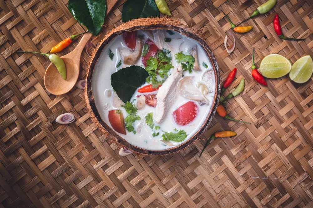Soupe Tom Kha Kai thaïlandaise au Cooking Chef