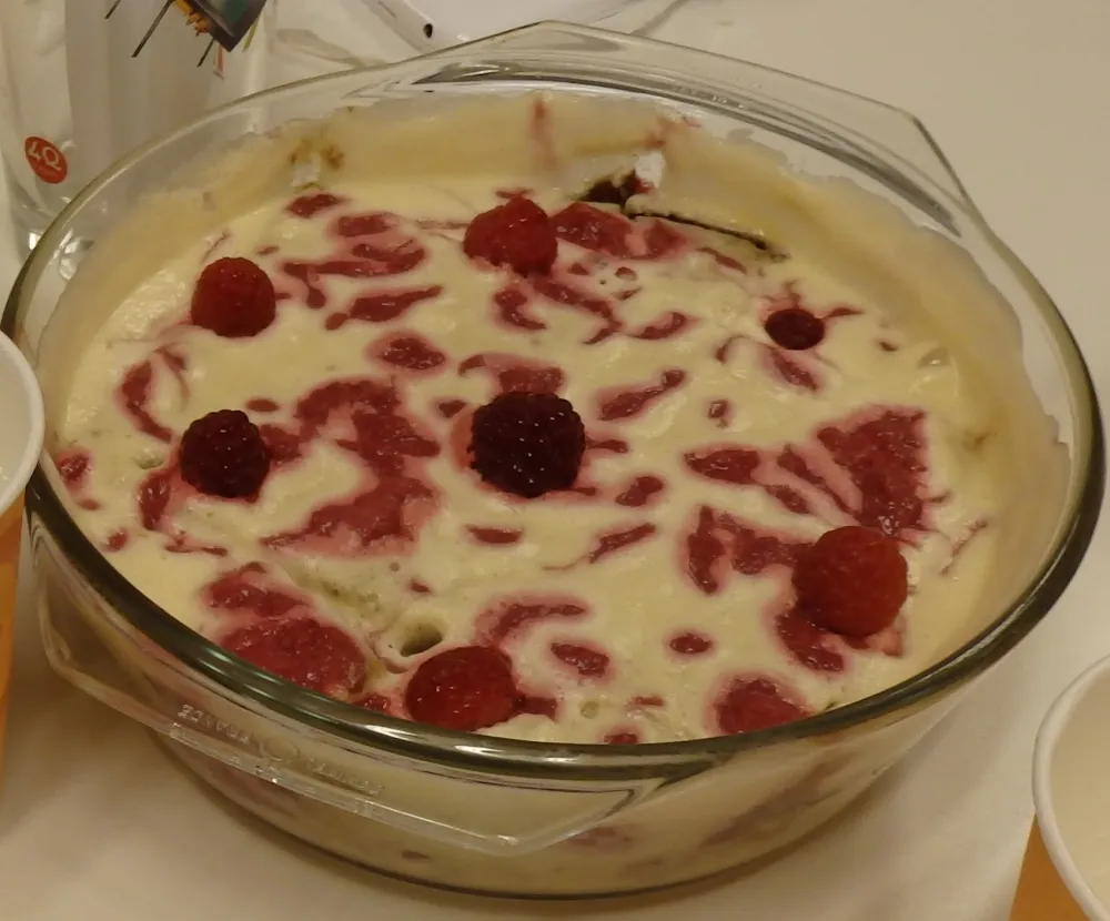 tiramisu aux framboises et pain dépices