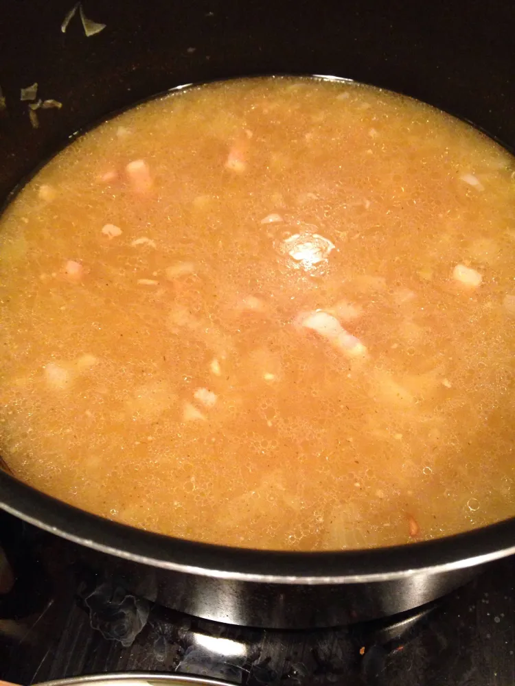 Soupe à loignon et lardons