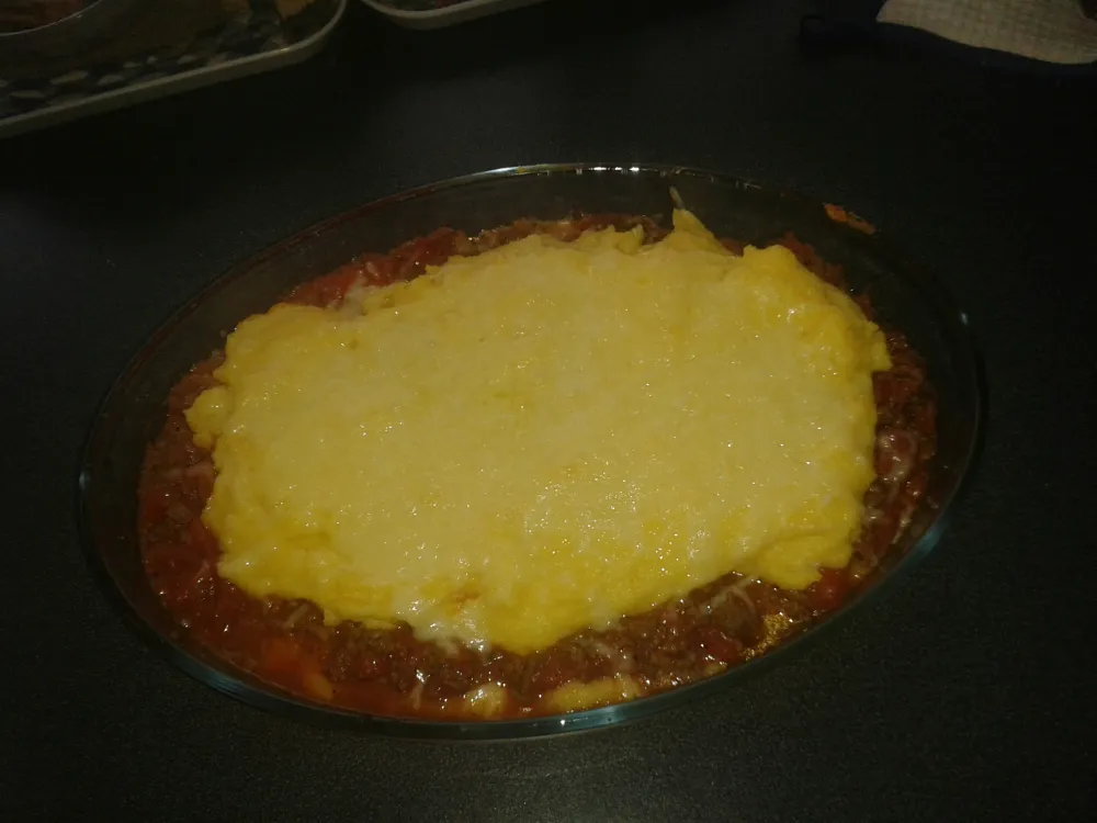 Gratin de polenta bolognaise