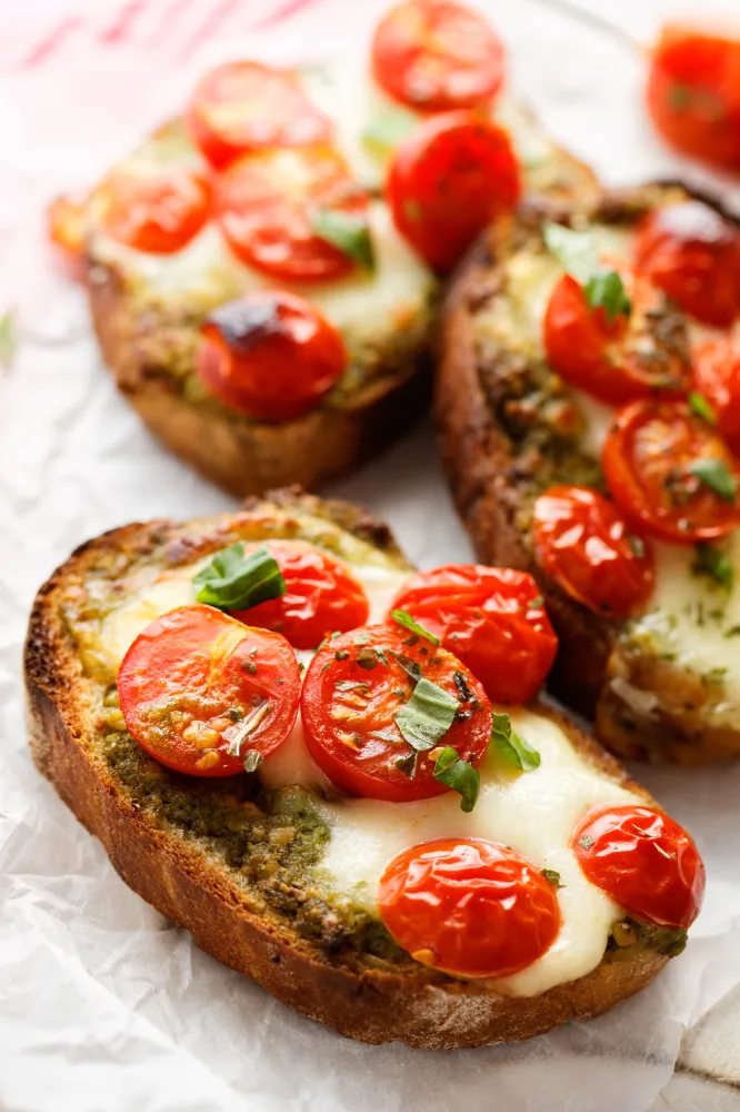 Bruschetta à la mozzarella