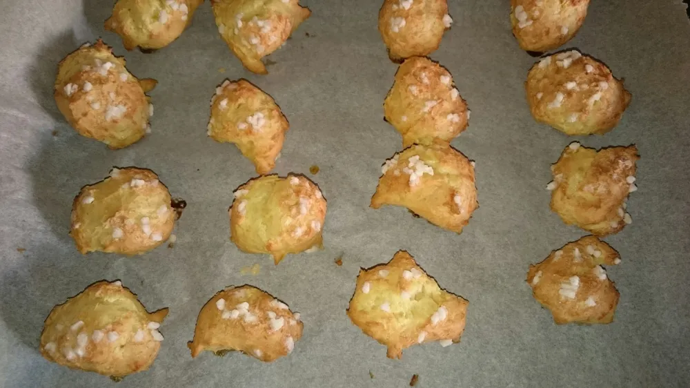 Chouquettes au roquefort